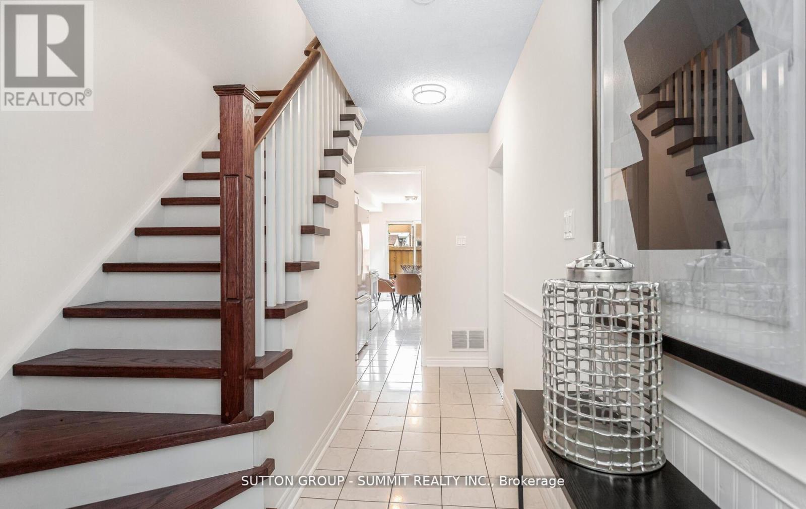 47 - 550 Steddick Court, Mississauga, Ontario  L5R 3S8 - Photo 5 - W12917398