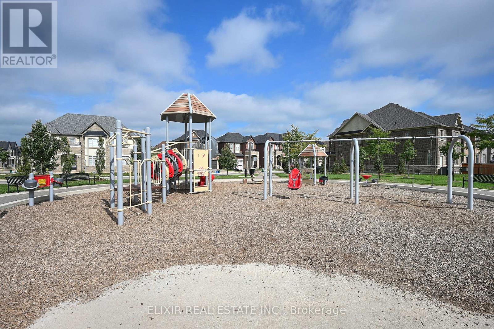 46 Mevira Gardens, Oakville, Ontario  L6H 0Z6 - Photo 32 - W12917432