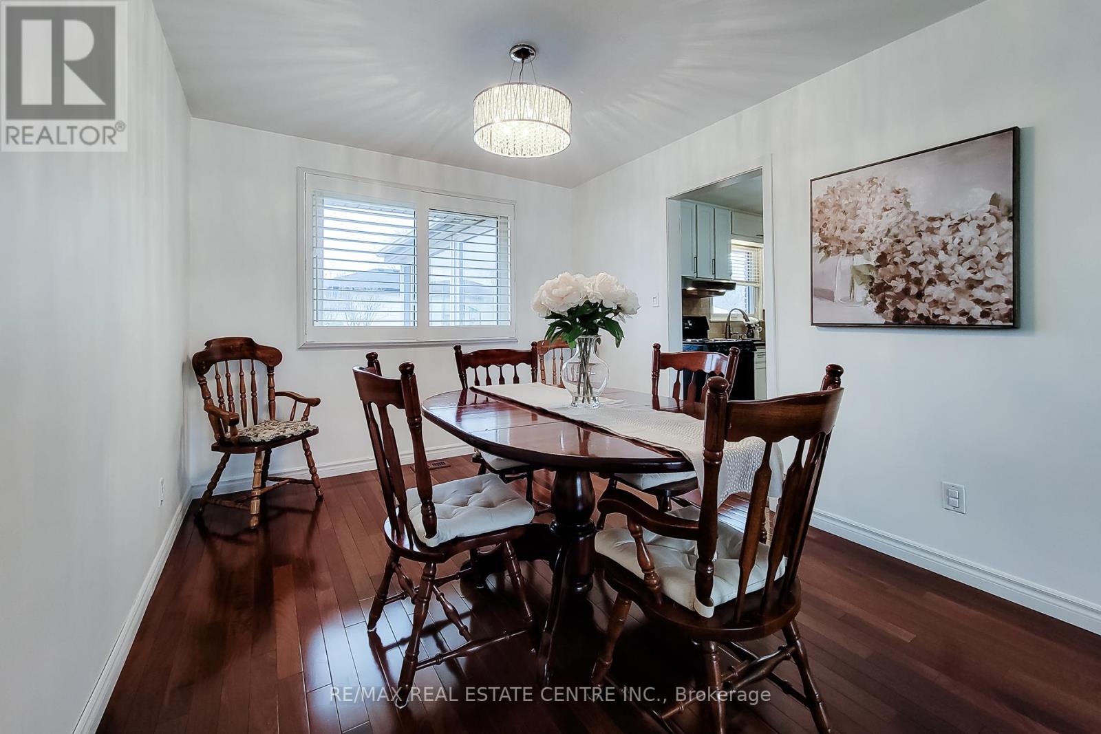 2 Ashwood Court, Hamilton, Ontario  L8E 3E1 - Photo 12 - X12917408