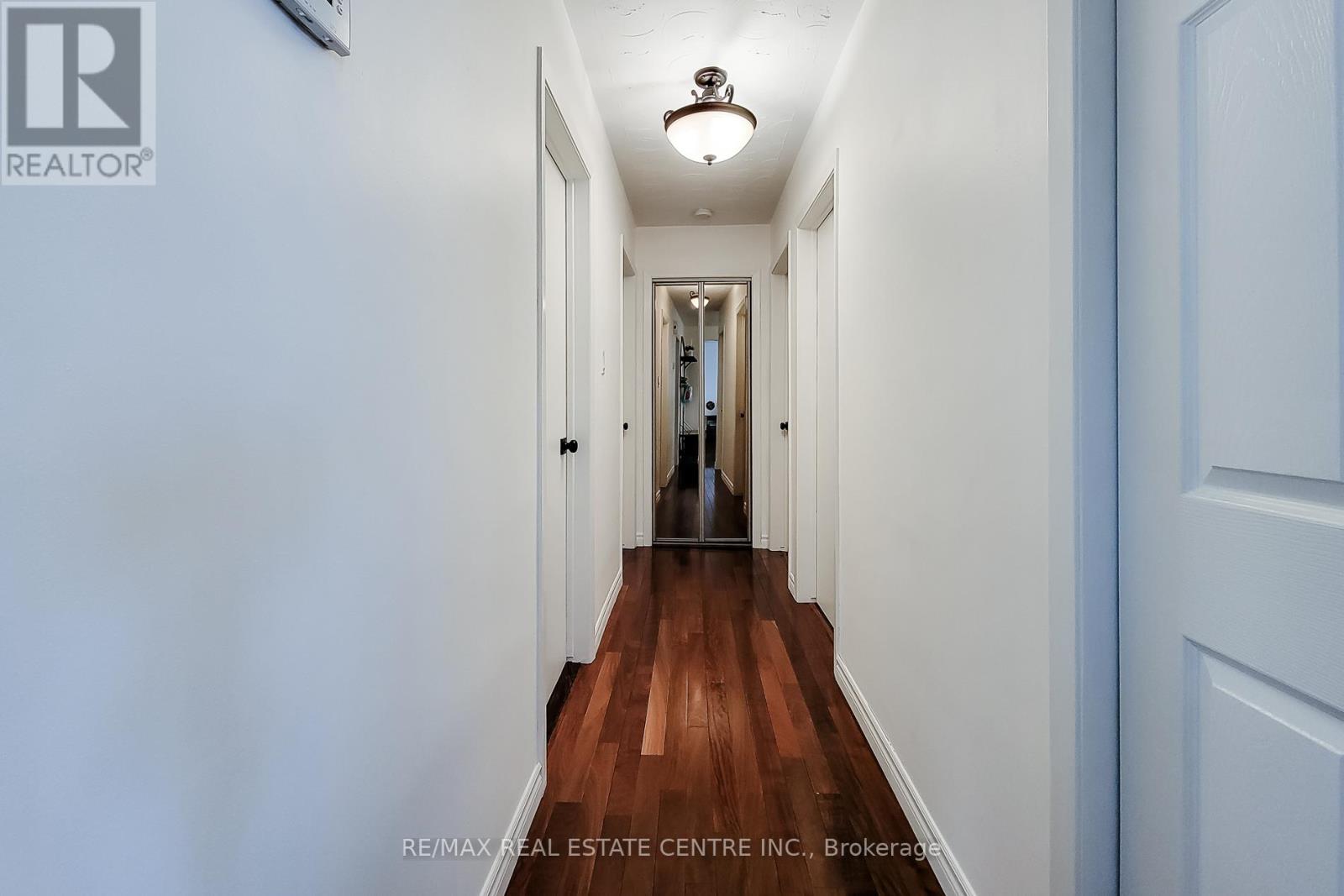 2 Ashwood Court, Hamilton, Ontario  L8E 3E1 - Photo 25 - X12917408