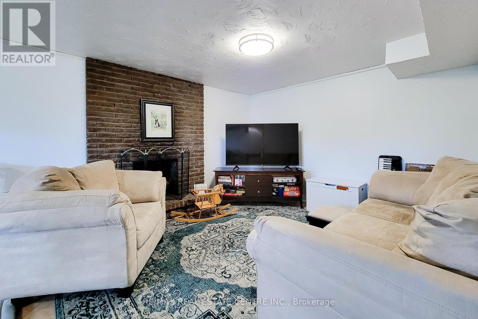 2 Ashwood Court, Hamilton, Ontario  L8E 3E1 - Photo 36 - X12917408