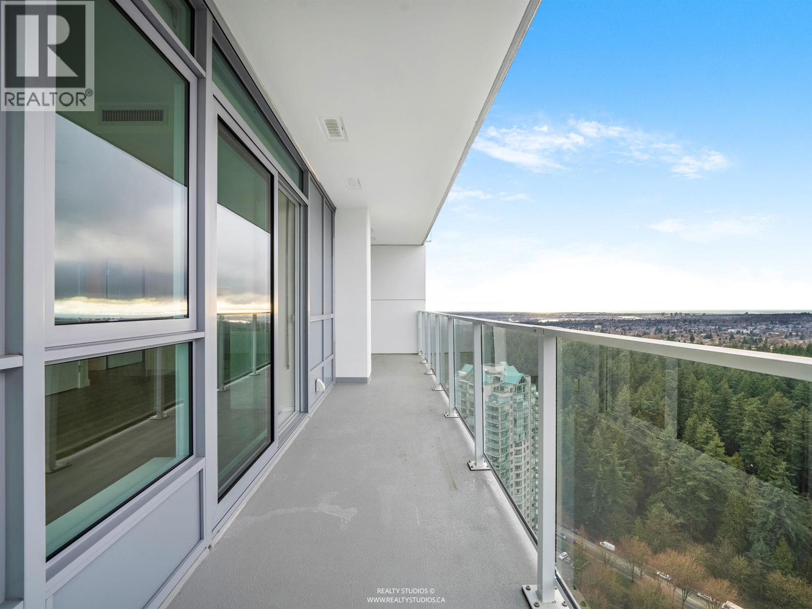 3501 6087 WILSON AVENUE, Burnaby, British Columbia