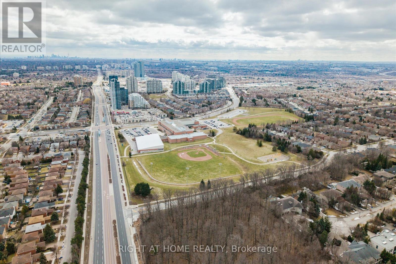 1424 - 7950 Bathurst Street, Vaughan, Ontario  L4J 0L4 - Photo 47 - N12867810