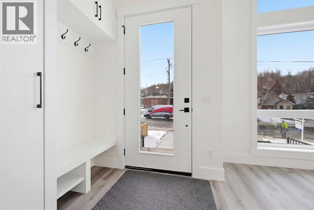 8518 33 Avenue Nw, Calgary, Alberta  T3B 1M1 - Photo 11 - A2289839