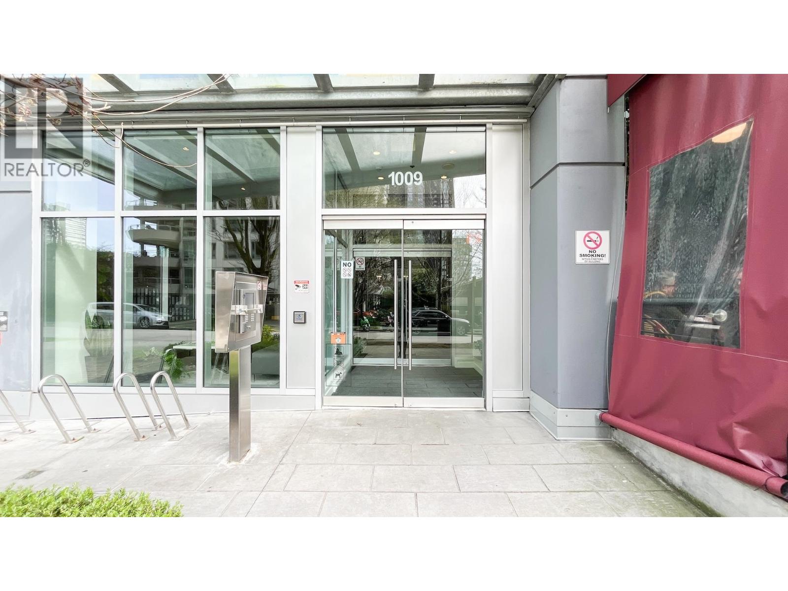 1706 1009 Harwood Street, Vancouver, British Columbia  V6E 0C2 - Photo 2 - R3101556