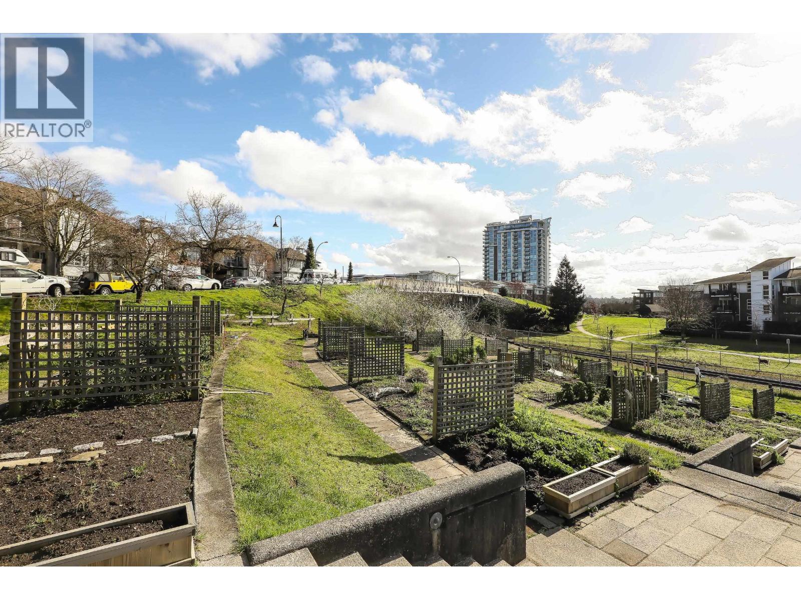 107 Star Crescent, New Westminster, British Columbia  V3M 6X6 - Photo 6 - R3102586