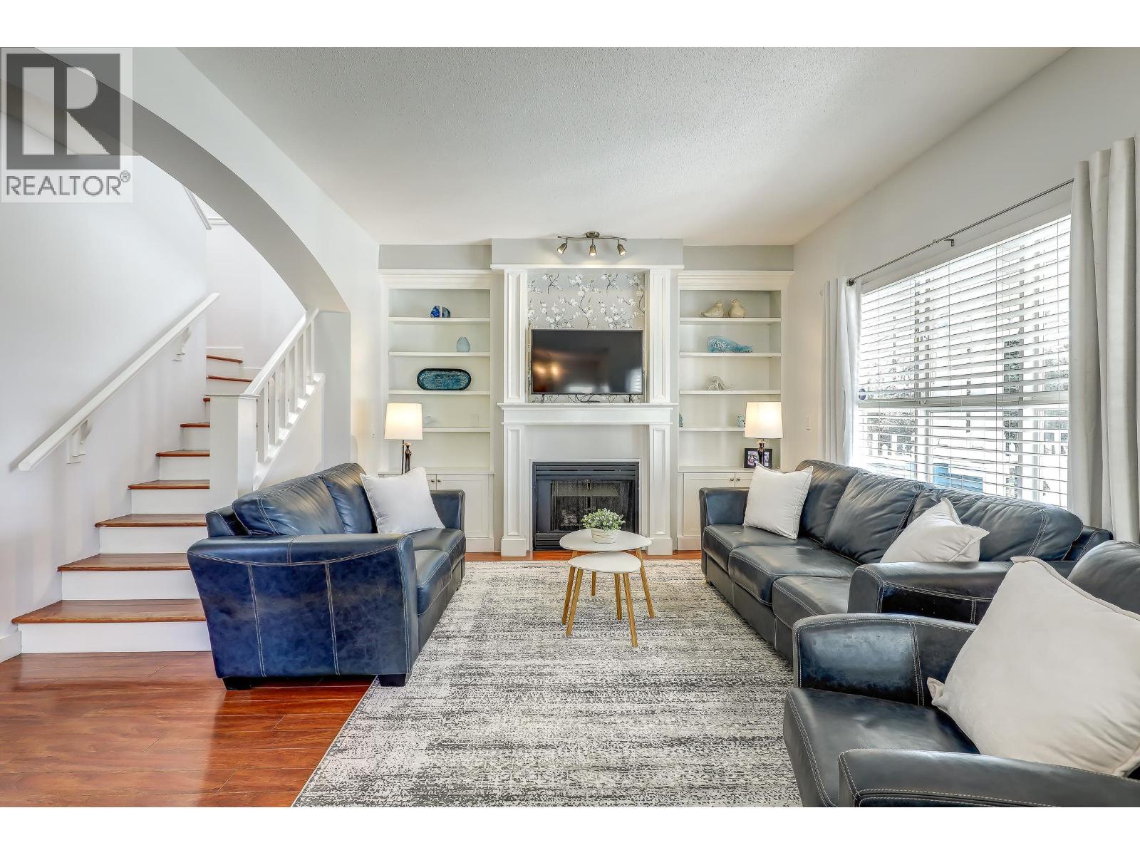 107 Star Crescent, New Westminster, British Columbia  V3M 6X6 - Photo 10 - R3102586