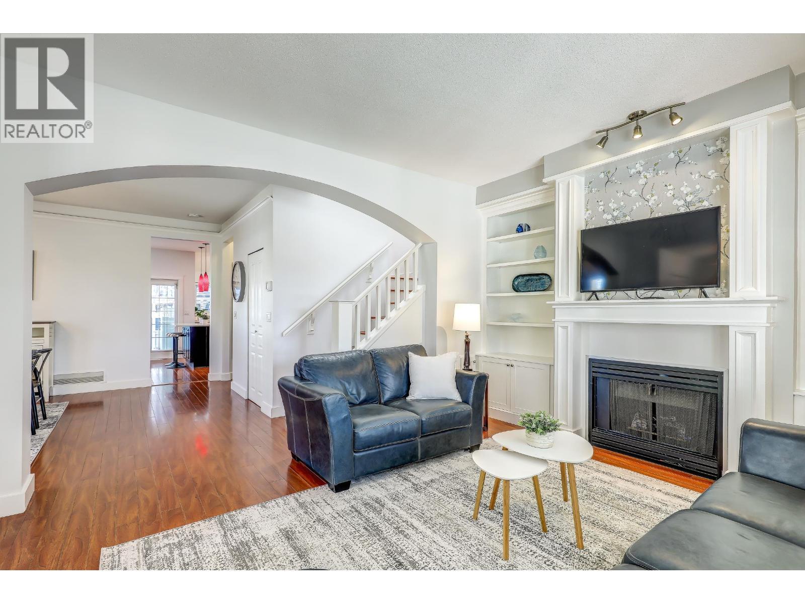 107 Star Crescent, New Westminster, British Columbia  V3M 6X6 - Photo 11 - R3102586