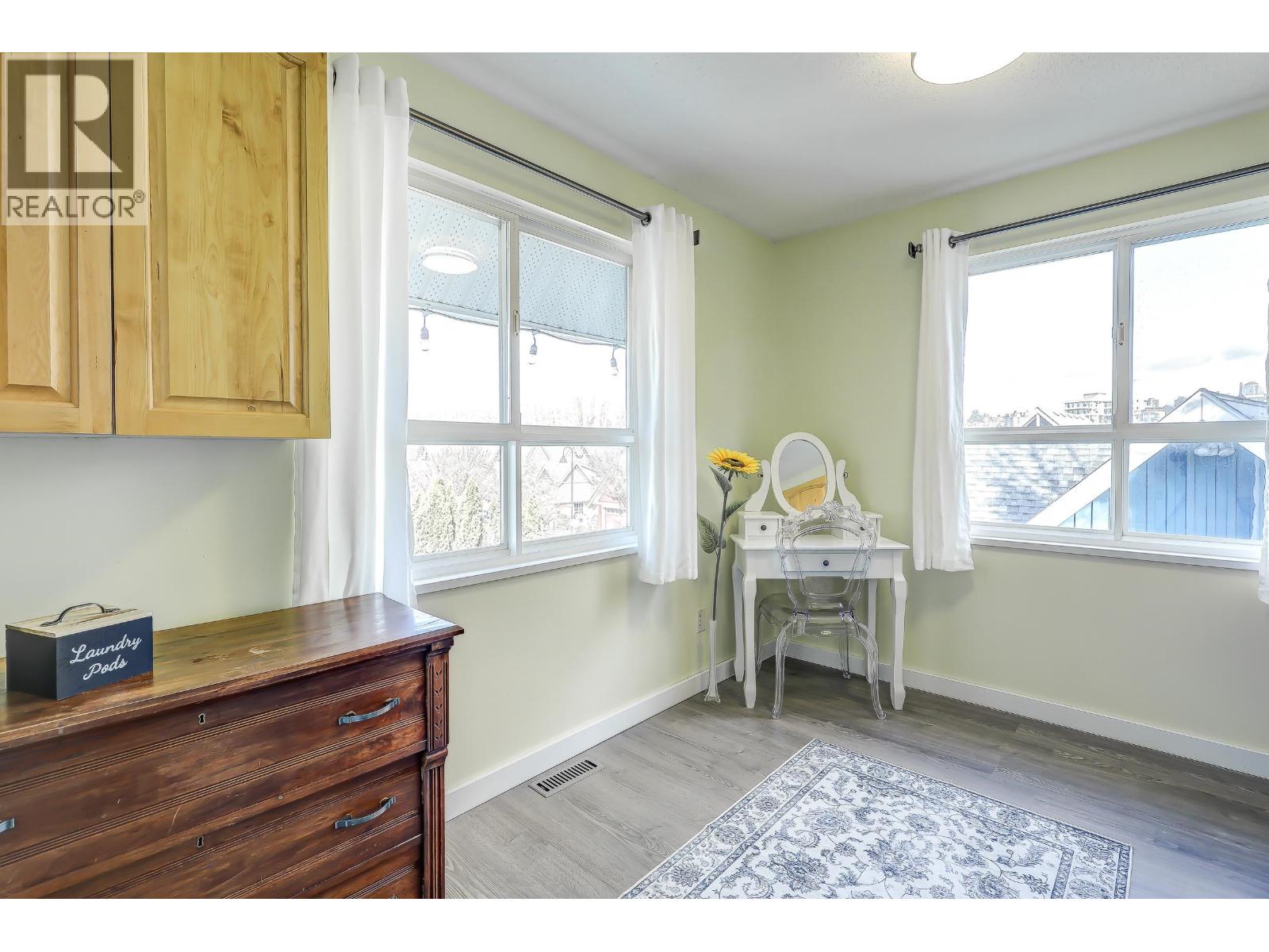 107 Star Crescent, New Westminster, British Columbia  V3M 6X6 - Photo 25 - R3102586