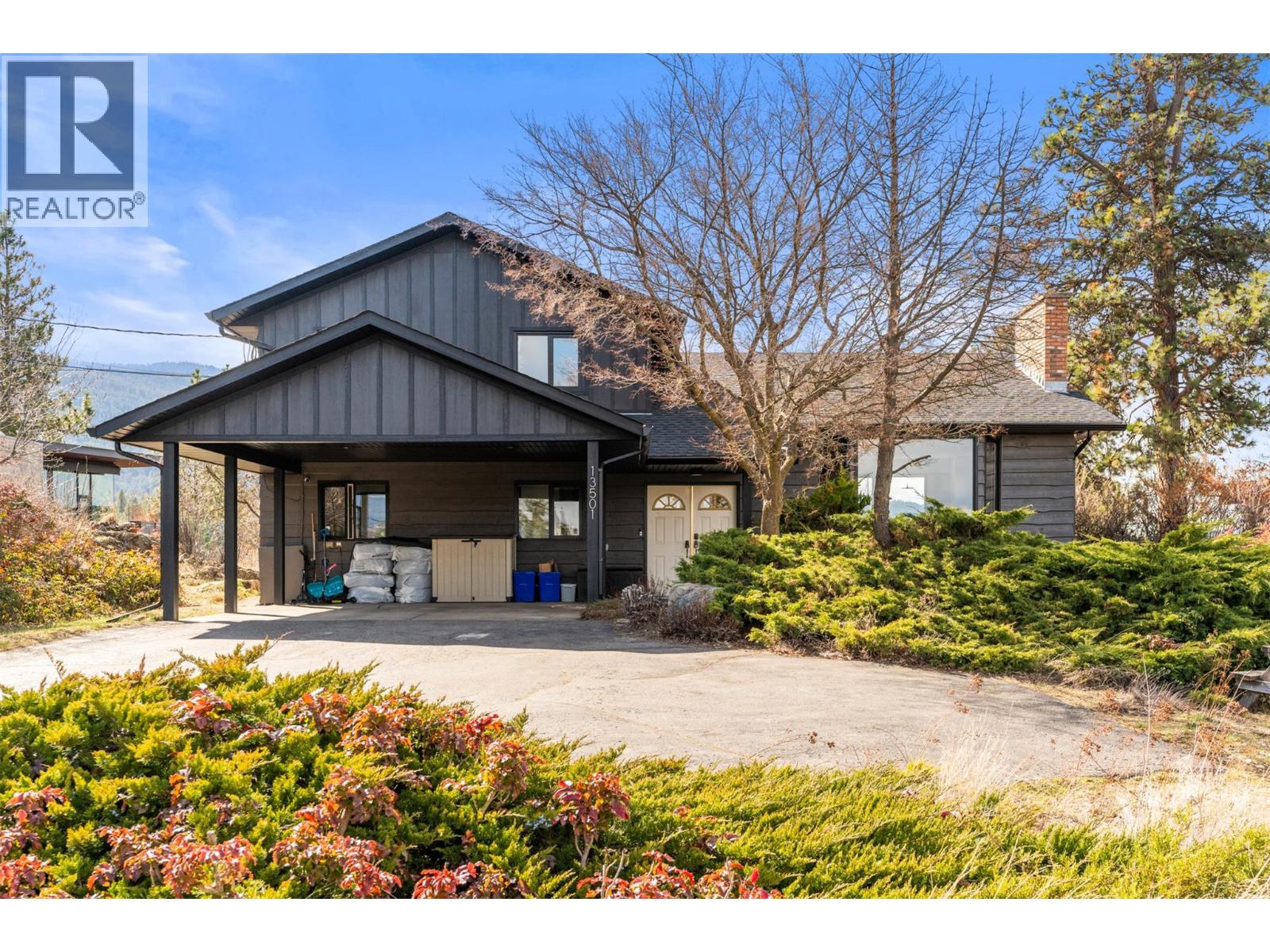 13501 Sumac Lane, Coldstream, British Columbia  V1B 1A1 - Photo 2 - 10374211