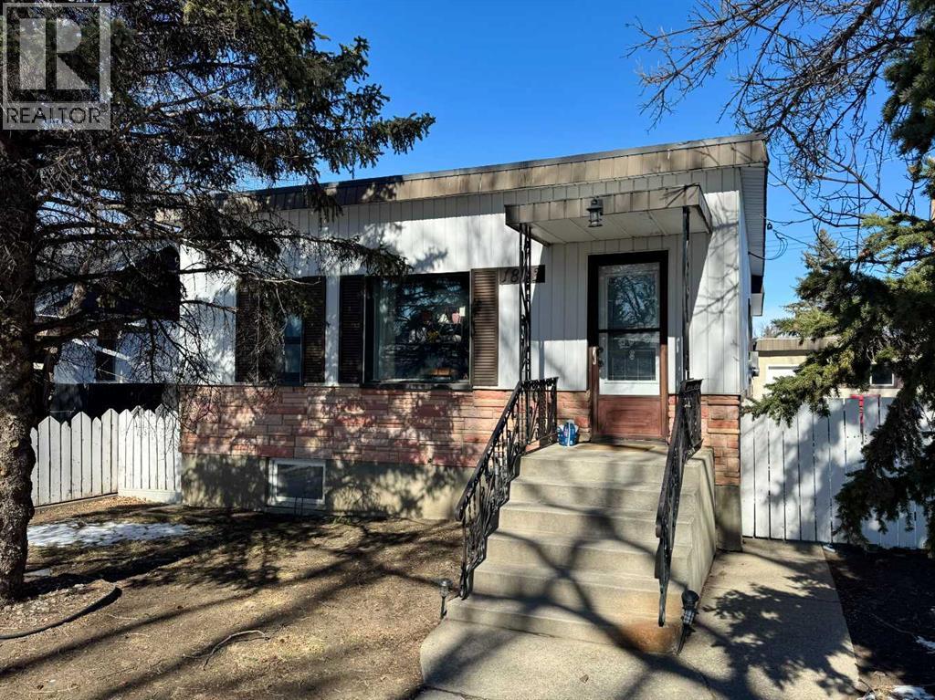 1813 4 Avenue N, Lethbridge, Alberta  T1H 0L6 - Photo 1 - A2292321