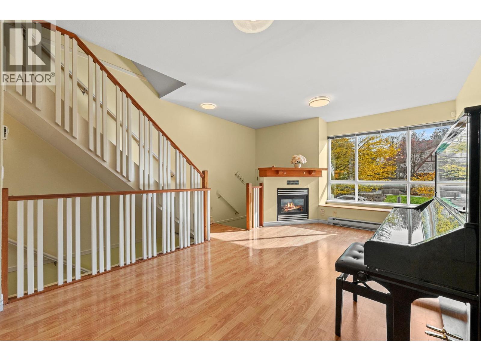 7393 Magnolia Terrace, Burnaby, British Columbia  V5E 4M3 - Photo 4 - R3103284