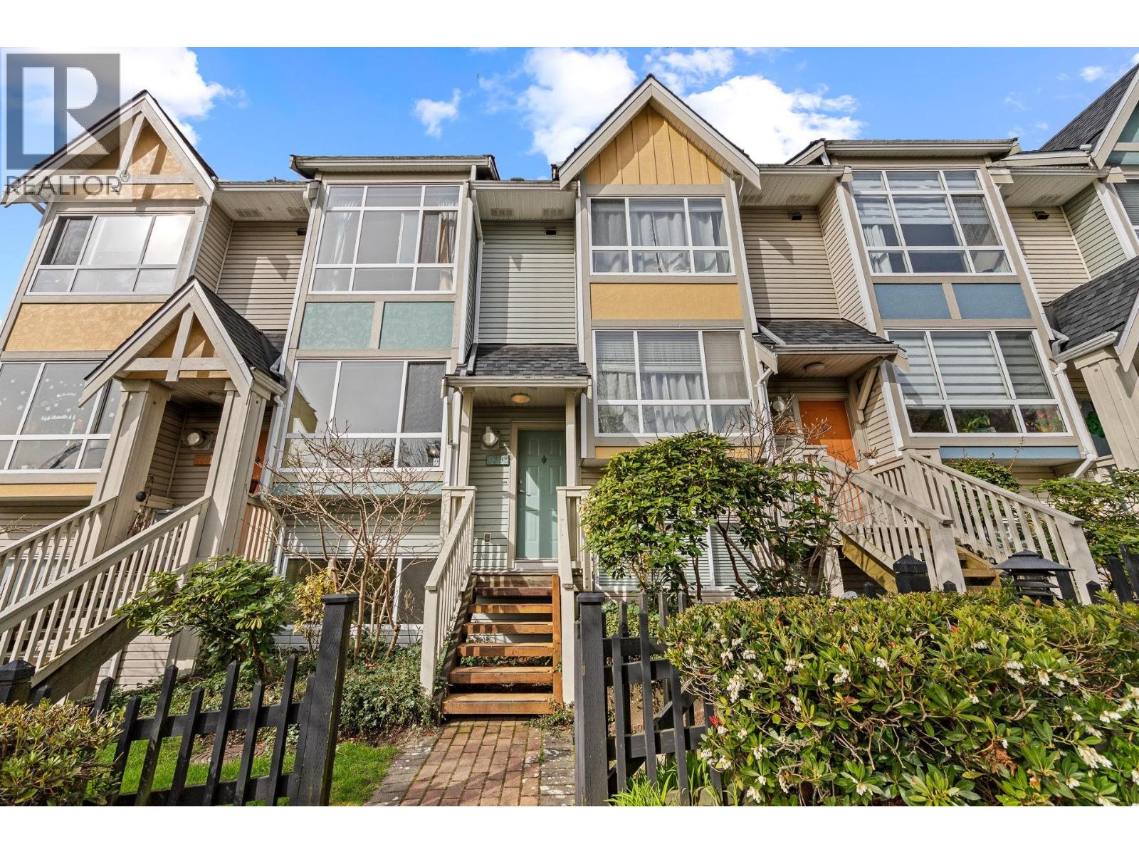 7393 MAGNOLIA TERRACE, Burnaby, British Columbia