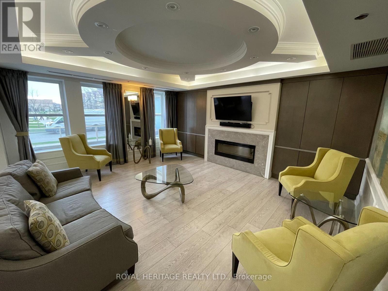 102 - 28 Prince Regent Street E, Markham, Ontario  L6C 0V5 - Photo 2 - N12814774