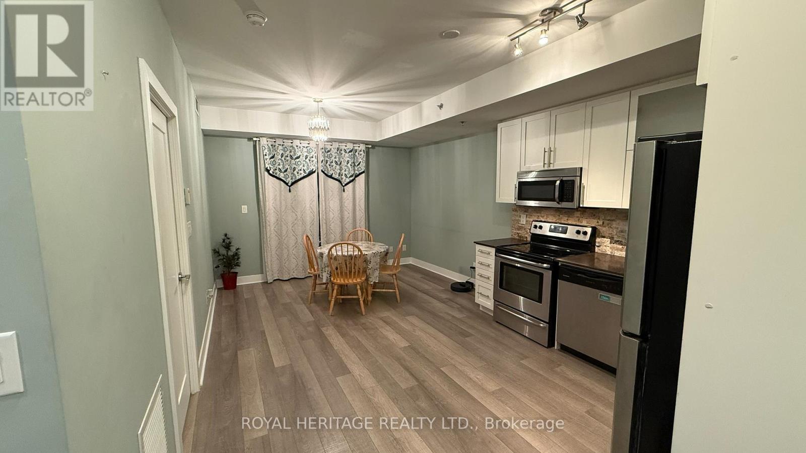 102 - 28 Prince Regent Street E, Markham, Ontario  L6C 0V5 - Photo 4 - N12814774