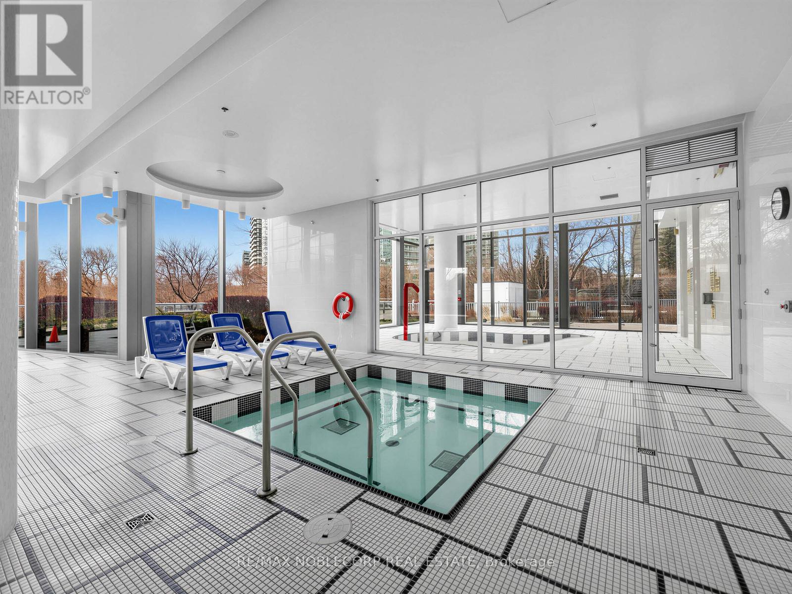 2212 - 88 Park Lawn Road, Toronto, Ontario  M8Y 0B5 - Photo 37 - W12917460