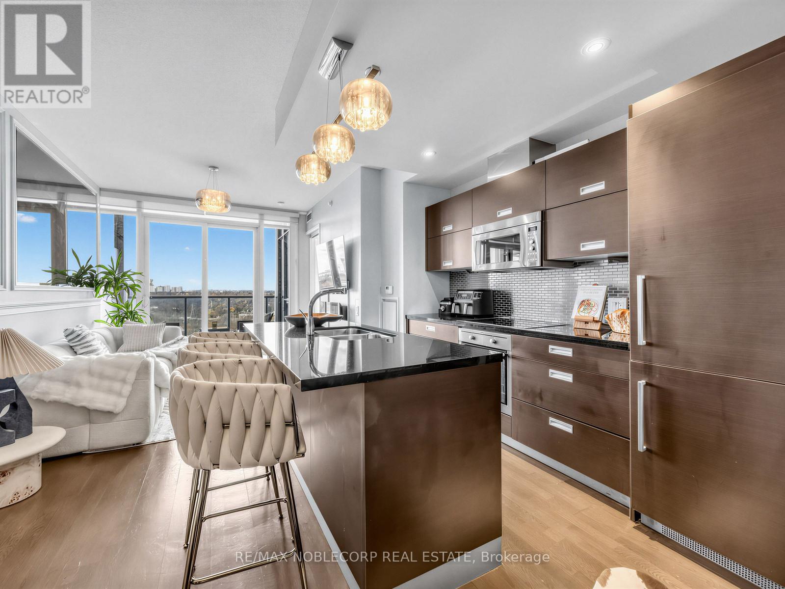 2212 - 88 Park Lawn Road, Toronto, Ontario  M8Y 0B5 - Photo 8 - W12917460