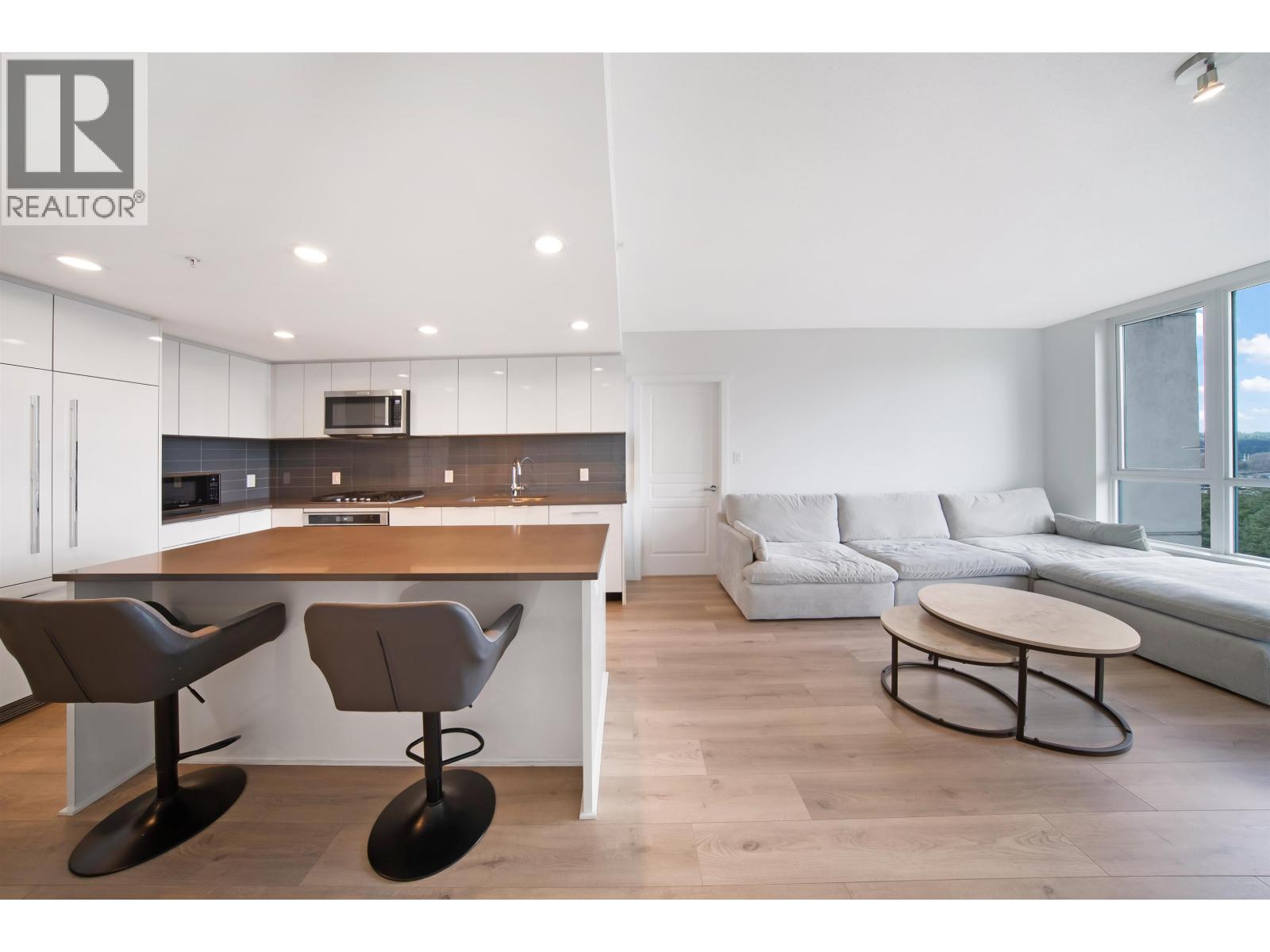 2205 3096 Windsor Gate, Coquitlam, British Columbia  V3B 0P4 - Photo 15 - R3102415