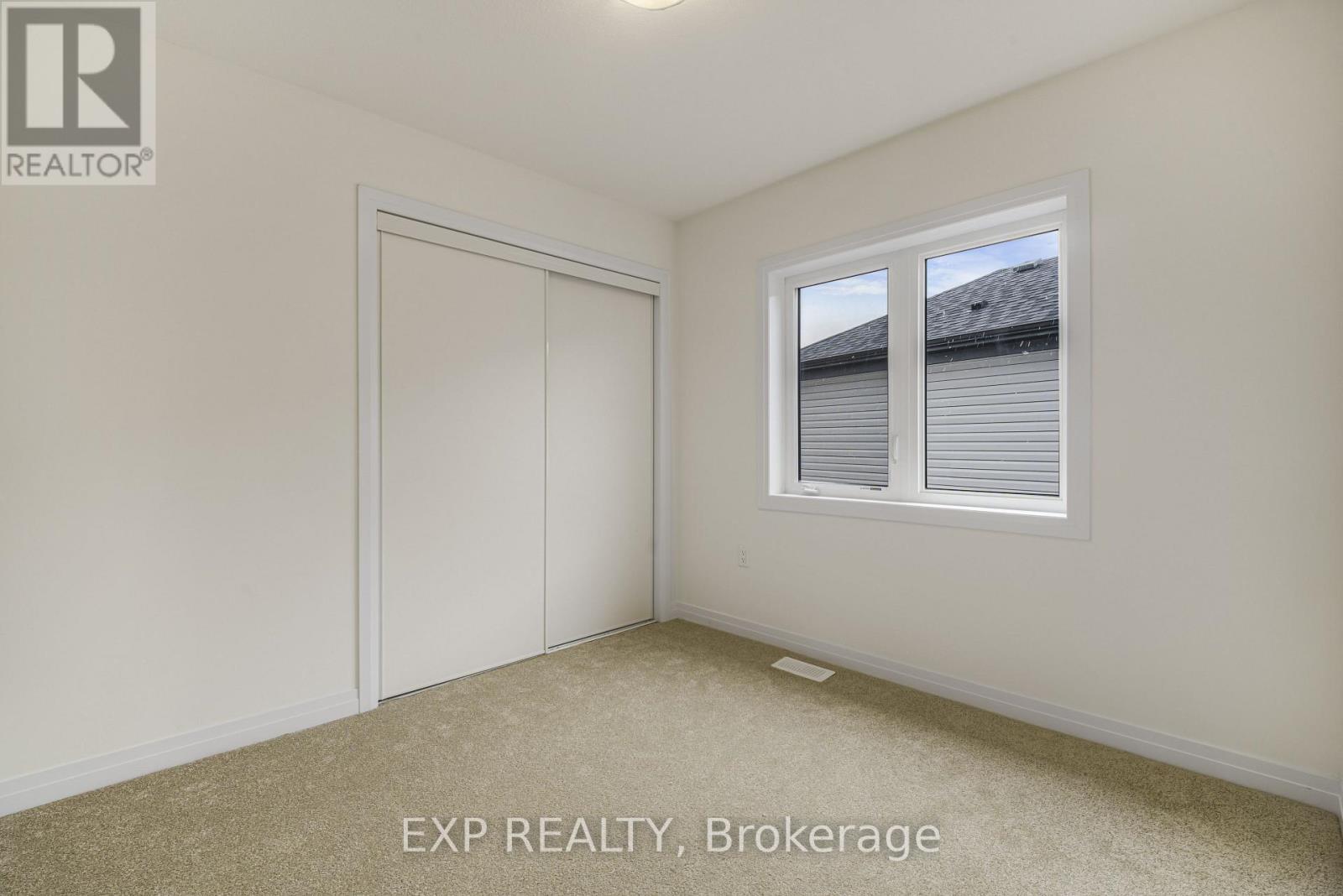 25 Canvas Crescent, Welland, Ontario  L3B 0P4 - Photo 12 - X12917446