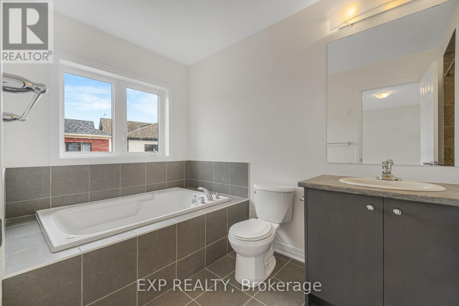 25 Canvas Crescent, Welland, Ontario  L3B 0P4 - Photo 16 - X12917446