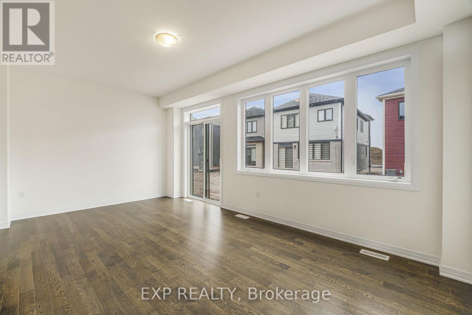 25 Canvas Crescent, Welland, Ontario  L3B 0P4 - Photo 8 - X12917446