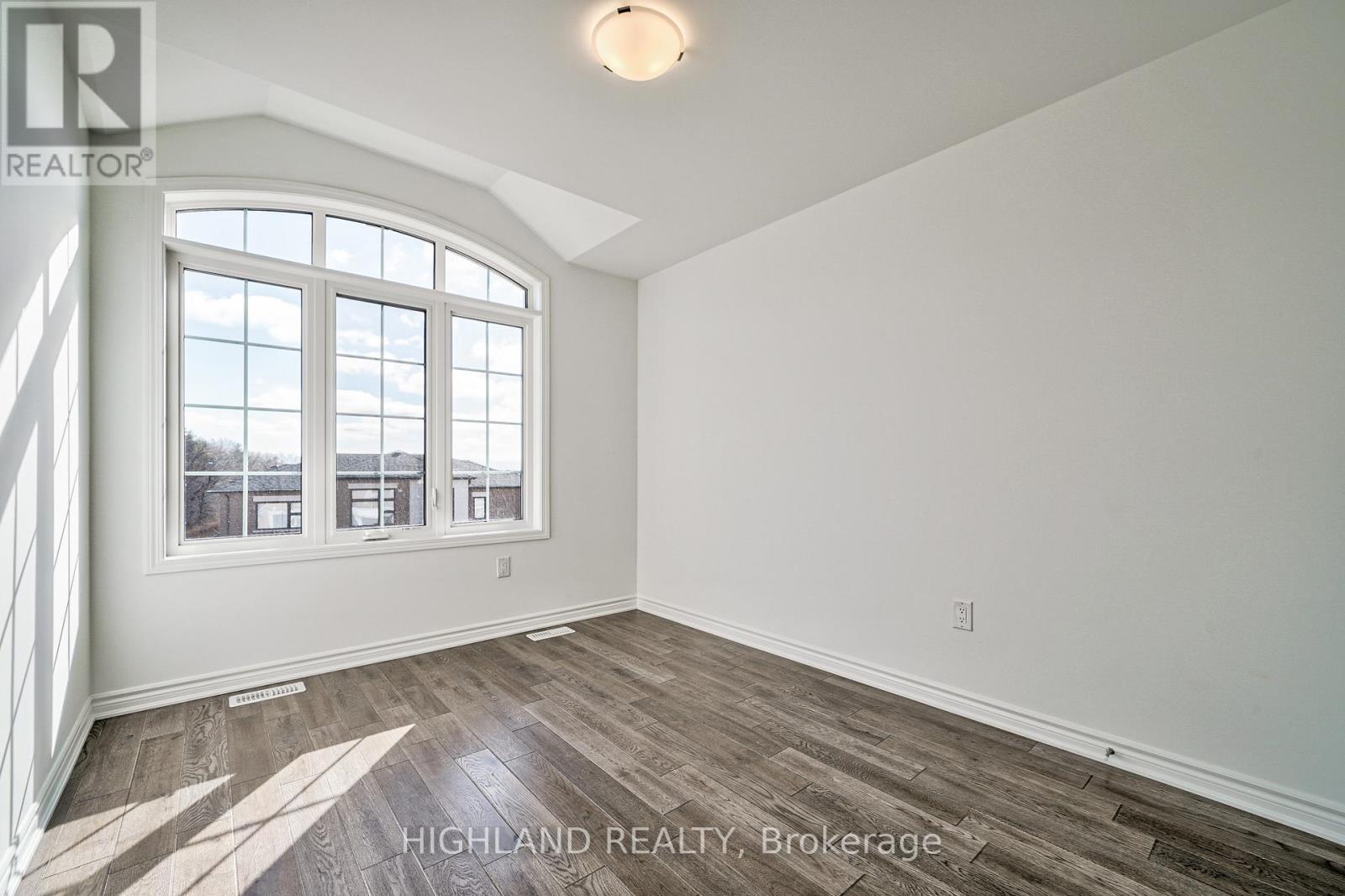 141 Settlers Road E, Oakville, Ontario  L6H 7X7 - Photo 31 - W12910344