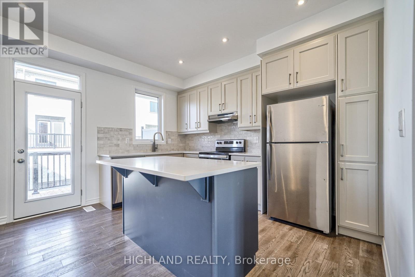 141 Settlers Road E, Oakville, Ontario  L6H 7X7 - Photo 35 - W12910344