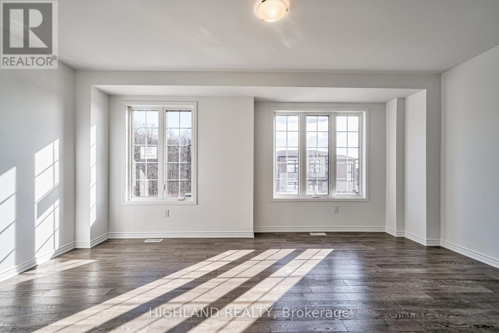 141 Settlers Road E, Oakville, Ontario  L6H 7X7 - Photo 32 - W12910344