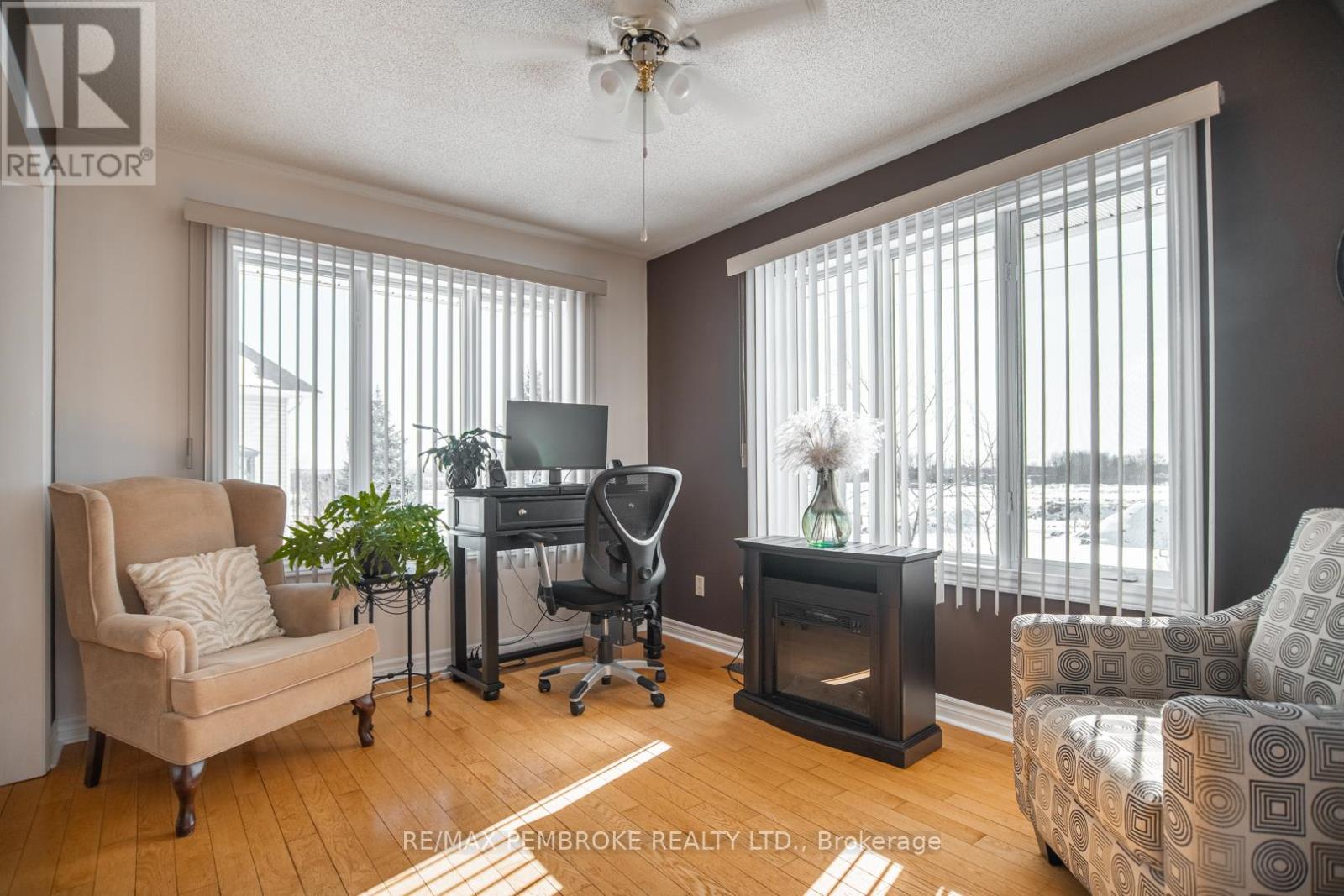 529 Angus Campbell Drive, Pembroke, Ontario  K8A 8K5 - Photo 6 - X12916090