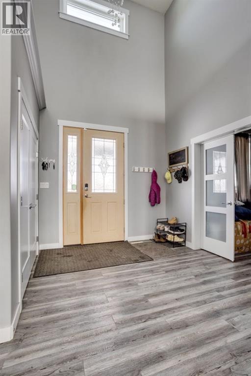 144 Beaverlodge Close, Fort Mcmurray, Alberta  T9H 2V5 - Photo 3 - A2296197