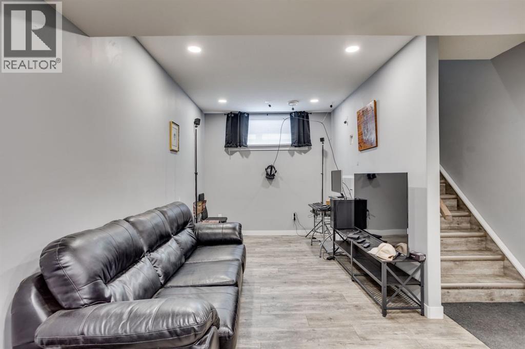 144 Beaverlodge Close, Fort Mcmurray, Alberta  T9H 2V5 - Photo 35 - A2296197