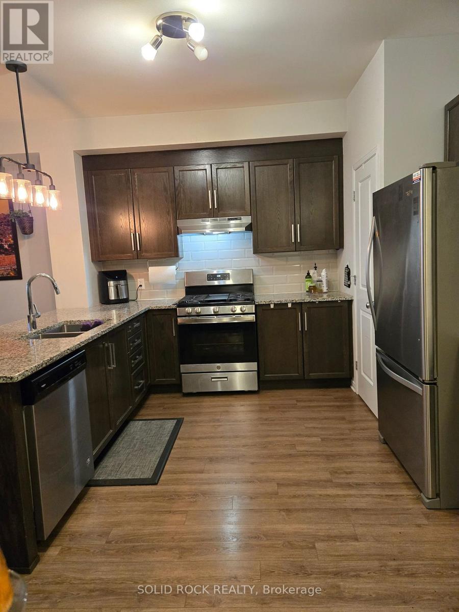 461 Cope Drive, Ottawa, Ontario  K2V 0P1 - Photo 4 - X12917486