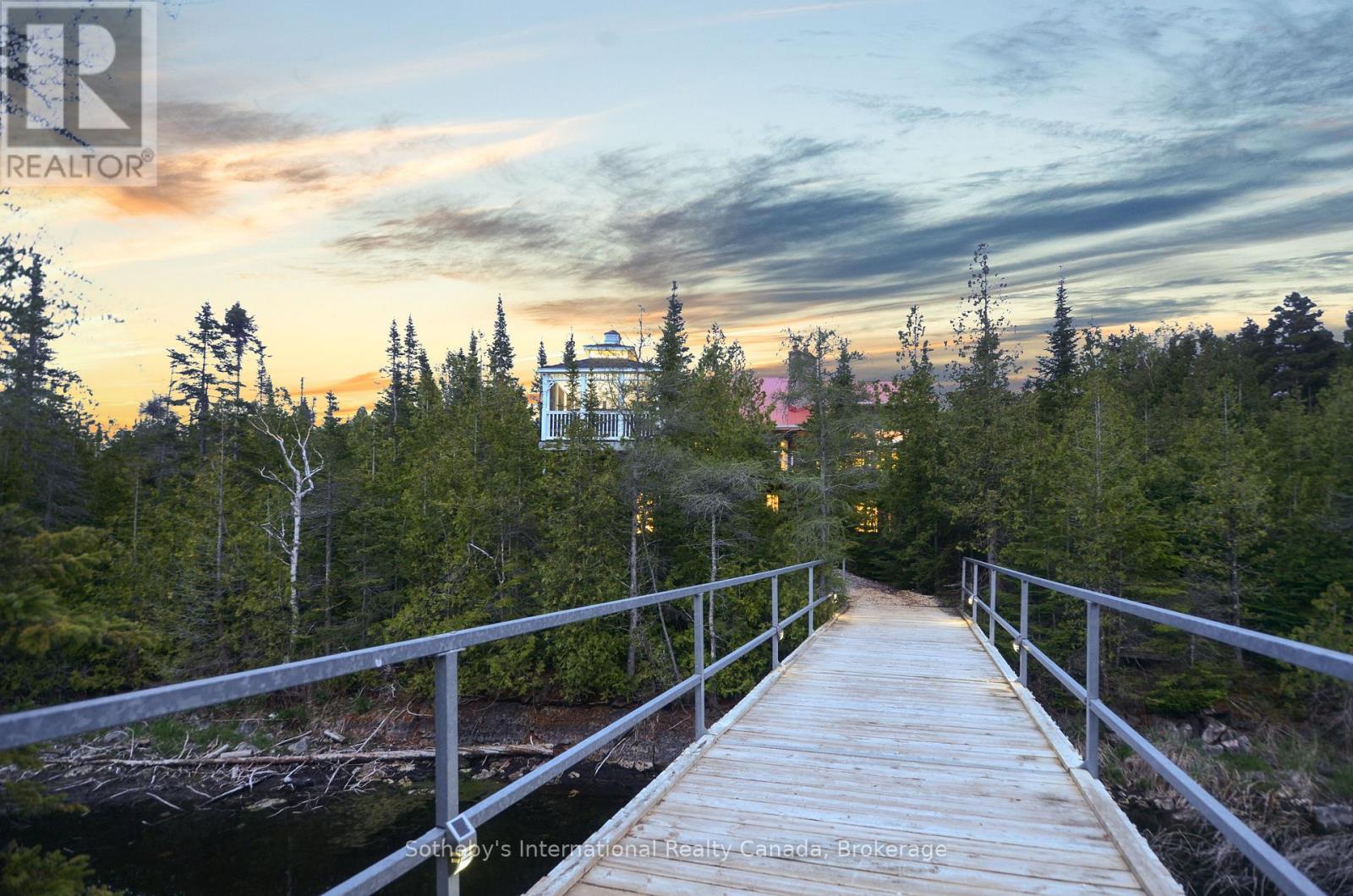 80 Corey Crescent, Northern Bruce Peninsula, Ontario  N0H 2R0 - Photo 42 - X12917496