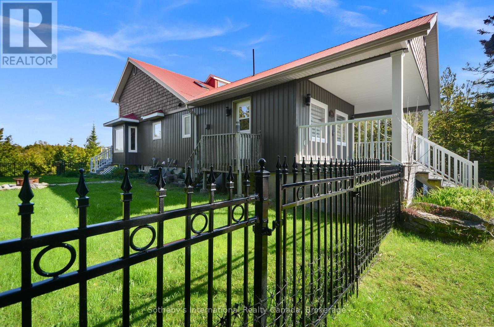 80 Corey Crescent, Northern Bruce Peninsula, Ontario  N0H 2R0 - Photo 5 - X12917496