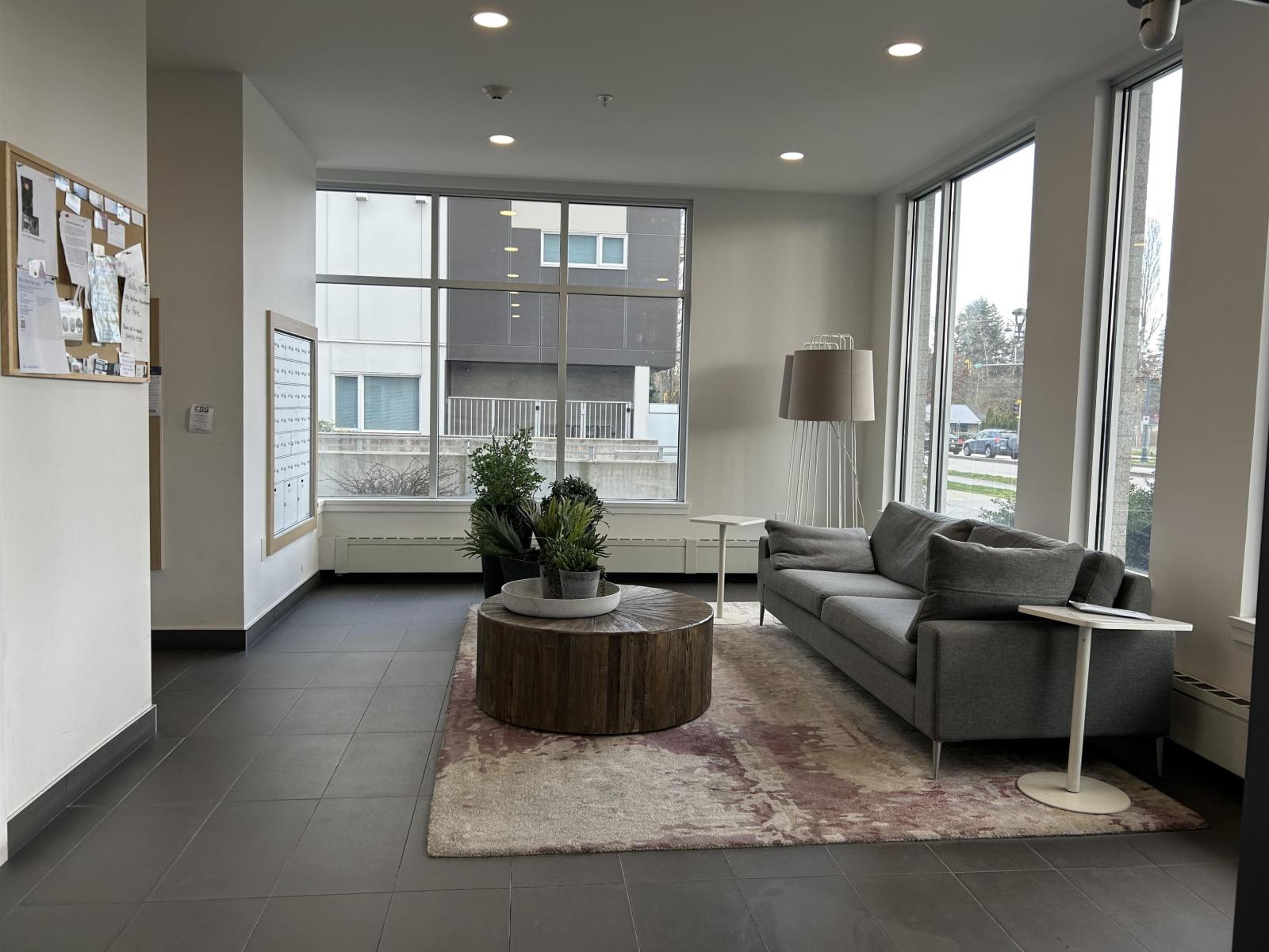 416 13963 105 Boulevard, Surrey, British Columbia  V3T 0M9 - Photo 3 - R3103386