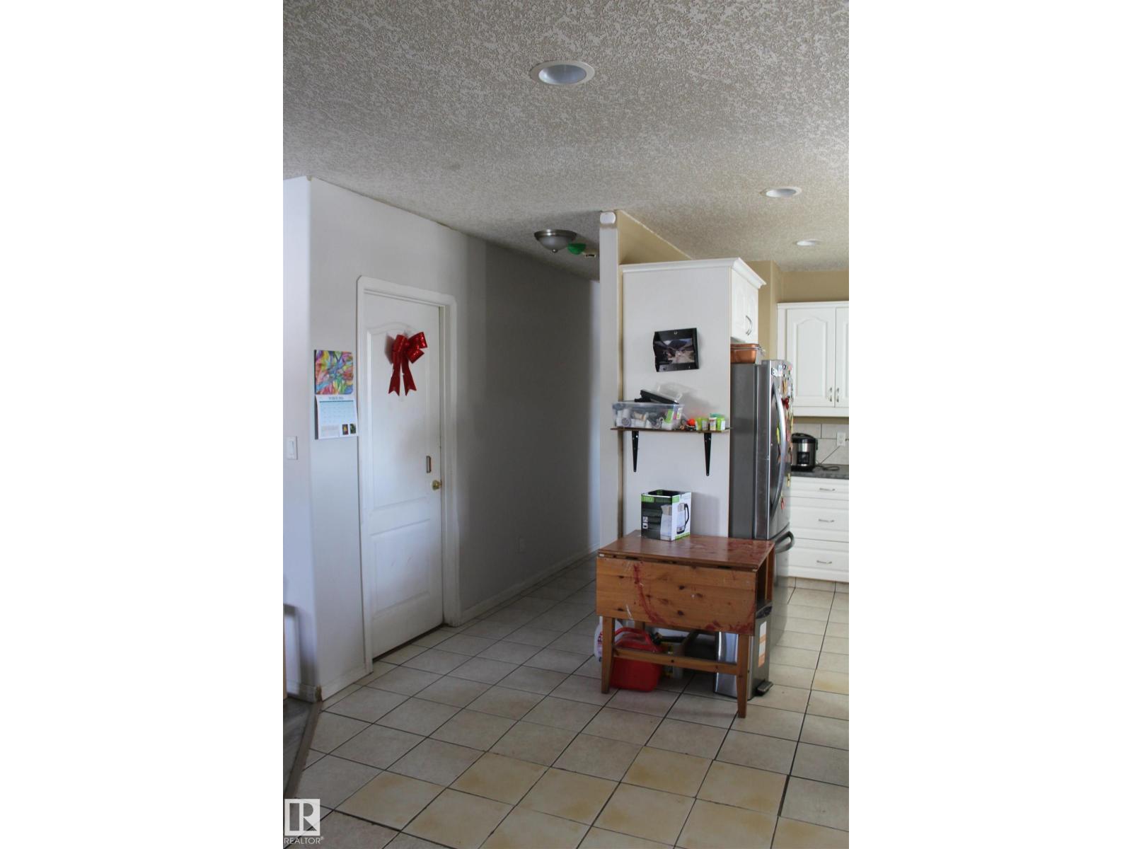 11927 96 St Nw, Edmonton, Alberta  T5J 2R4 - Photo 11 - E4478895