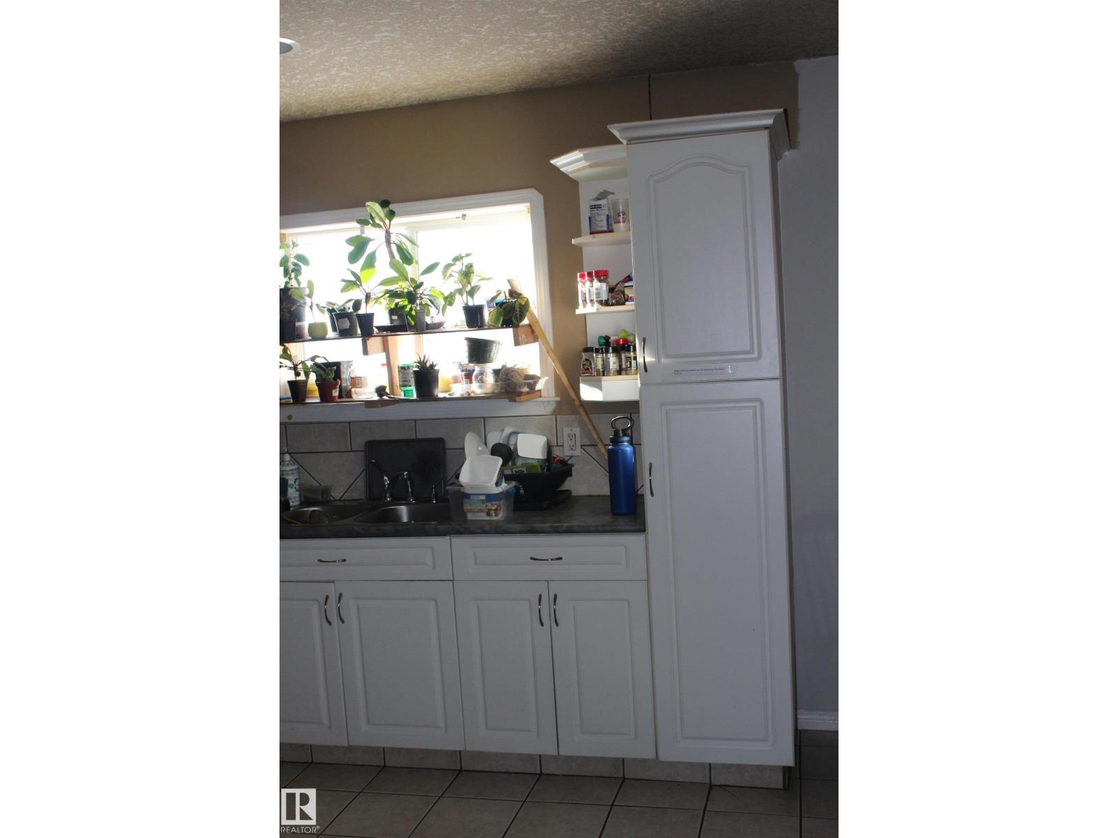 11927 96 St Nw, Edmonton, Alberta  T5J 2R4 - Photo 12 - E4478895