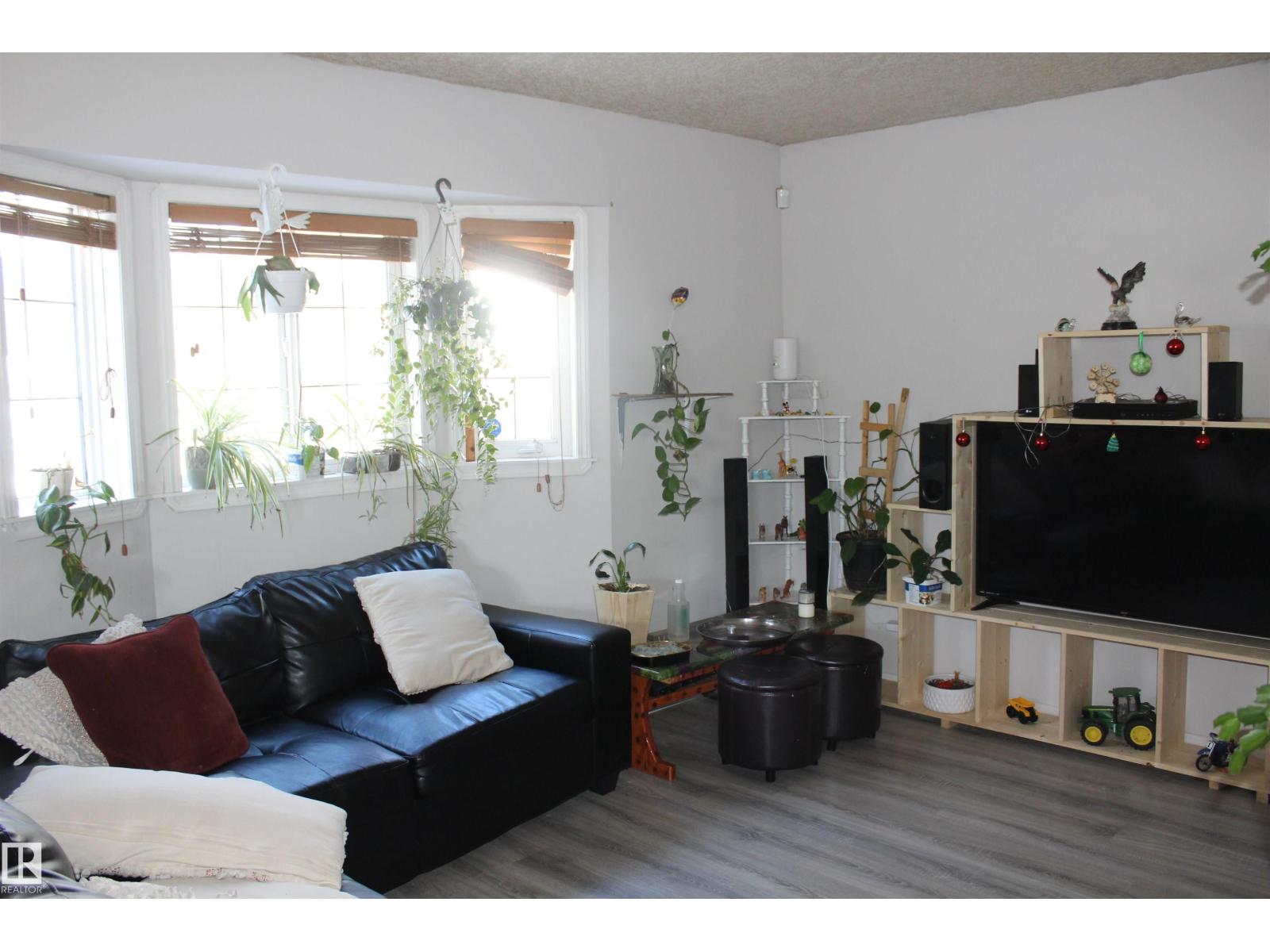 11927 96 St Nw, Edmonton, Alberta  T5J 2R4 - Photo 6 - E4478895