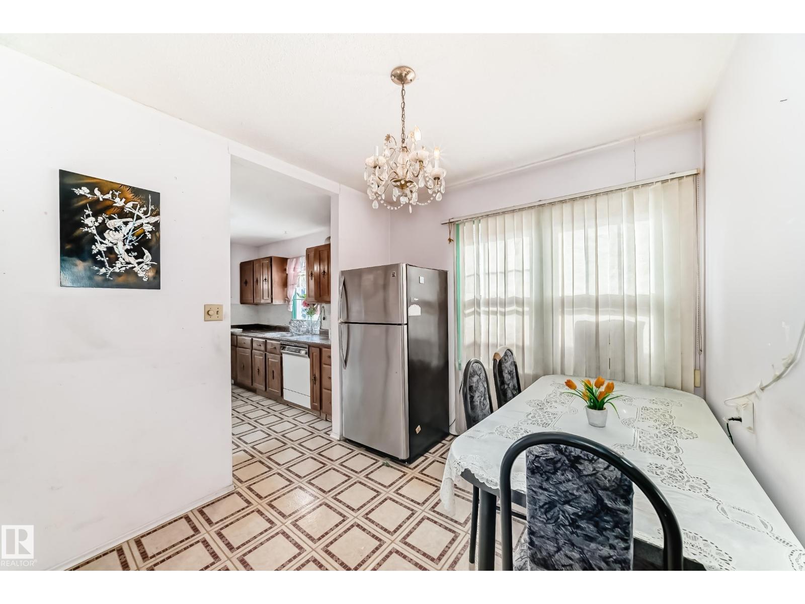 11239 97 St Nw, Edmonton, Alberta  T5G 1X2 - Photo 12 - E4478896