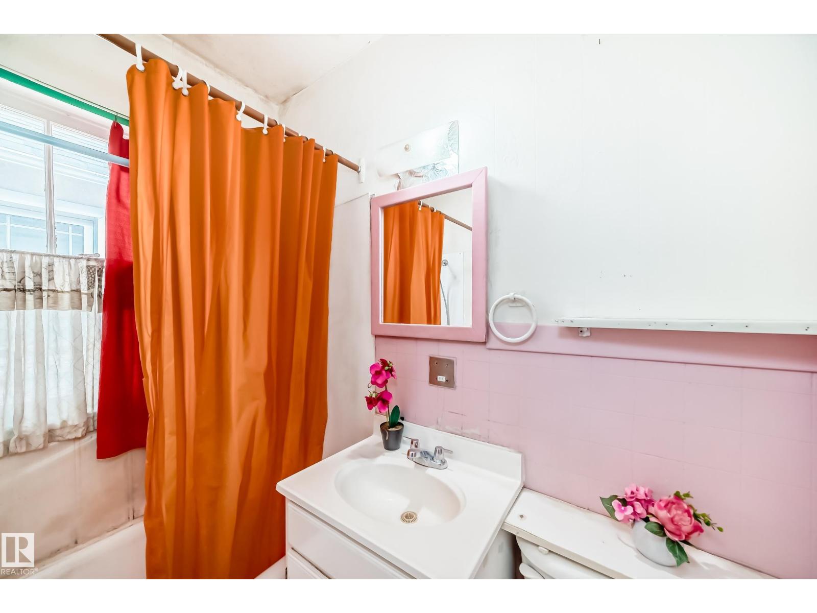 11239 97 St Nw, Edmonton, Alberta  T5G 1X2 - Photo 23 - E4478896