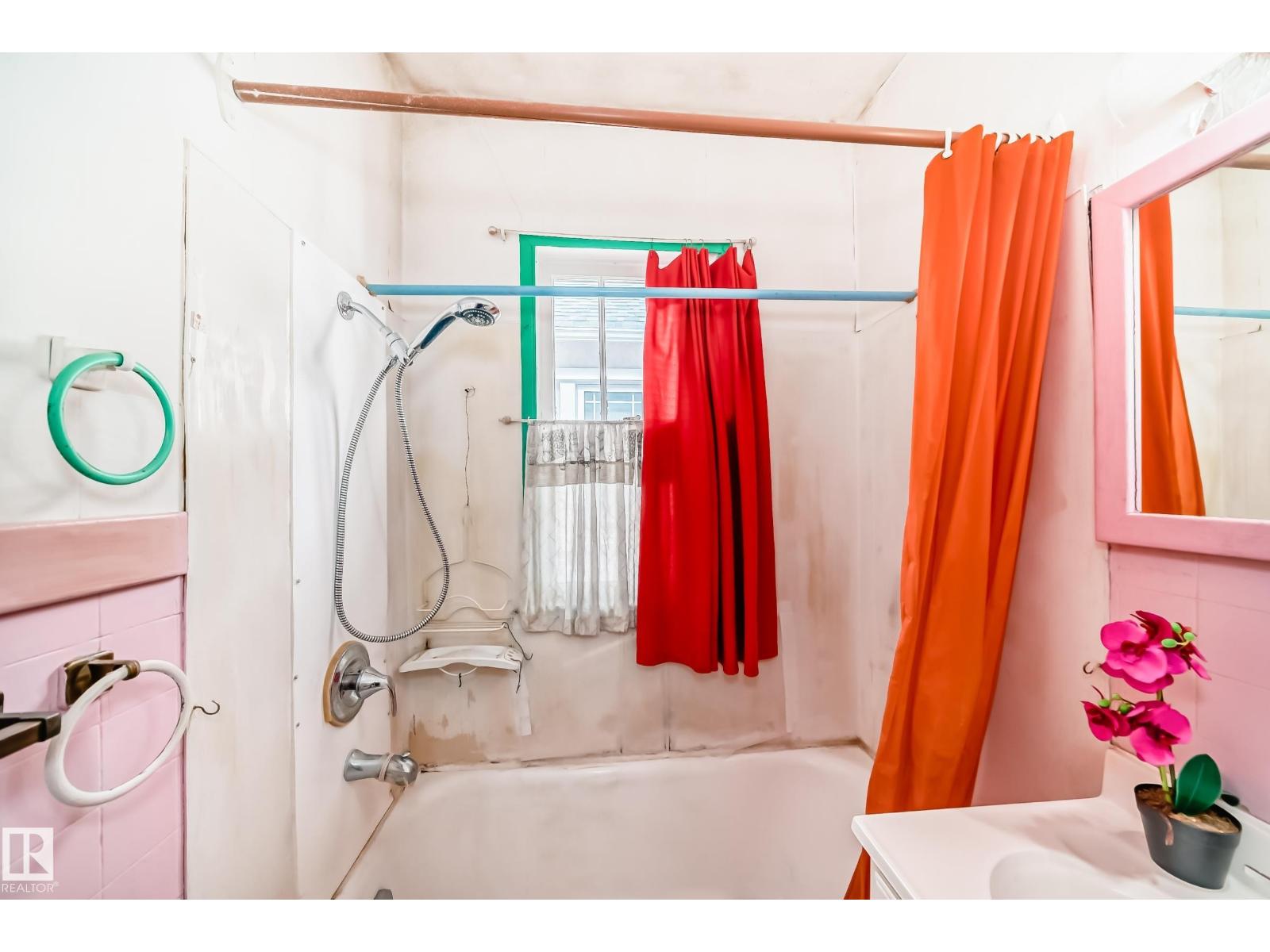 11239 97 St Nw, Edmonton, Alberta  T5G 1X2 - Photo 24 - E4478896