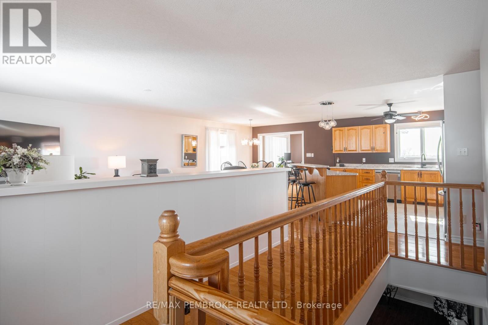 529 Angus Campbell Drive, Pembroke, Ontario  K8A 8K5 - Photo 16 - X12916090