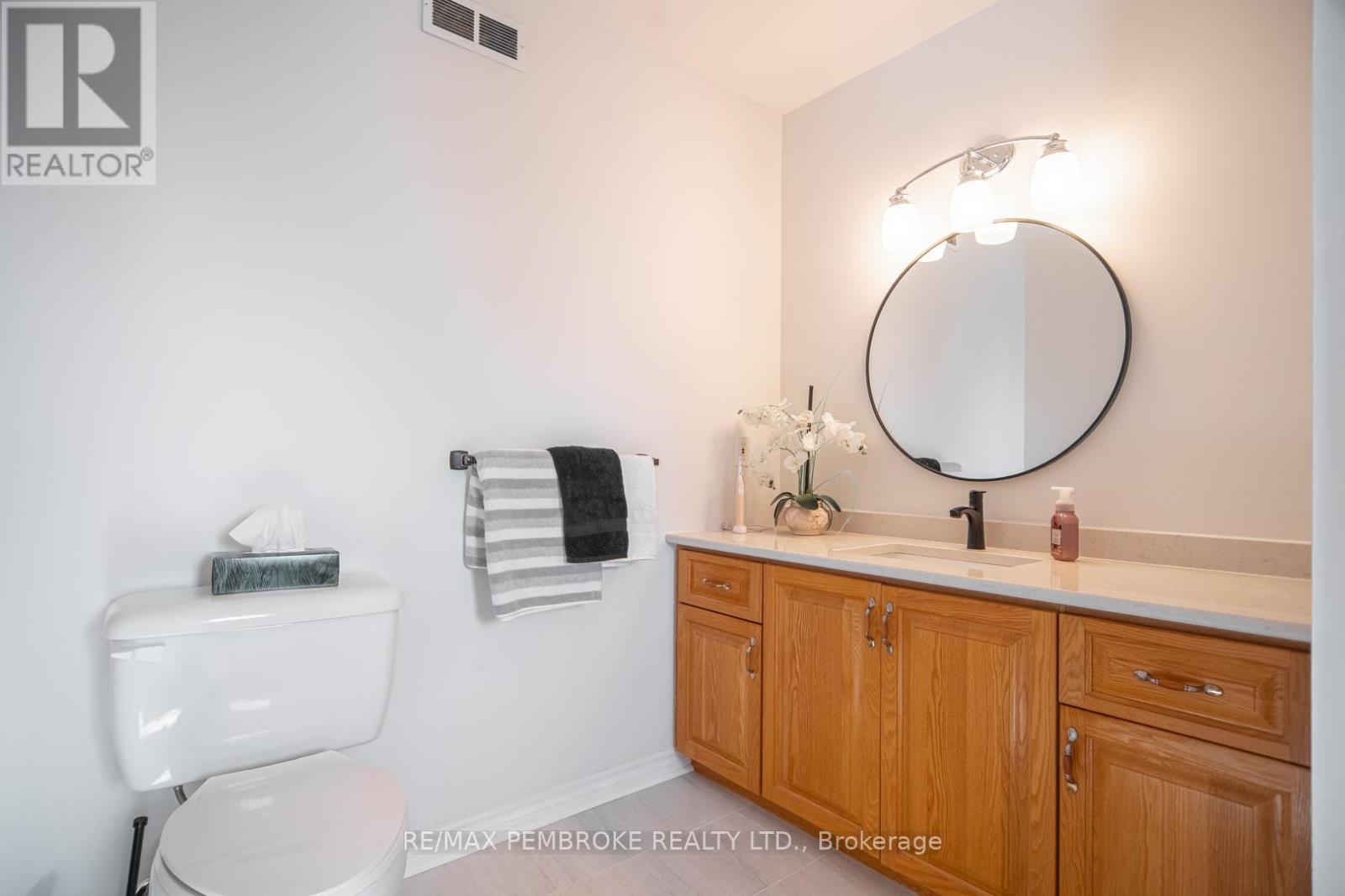 529 Angus Campbell Drive, Pembroke, Ontario  K8A 8K5 - Photo 23 - X12916090