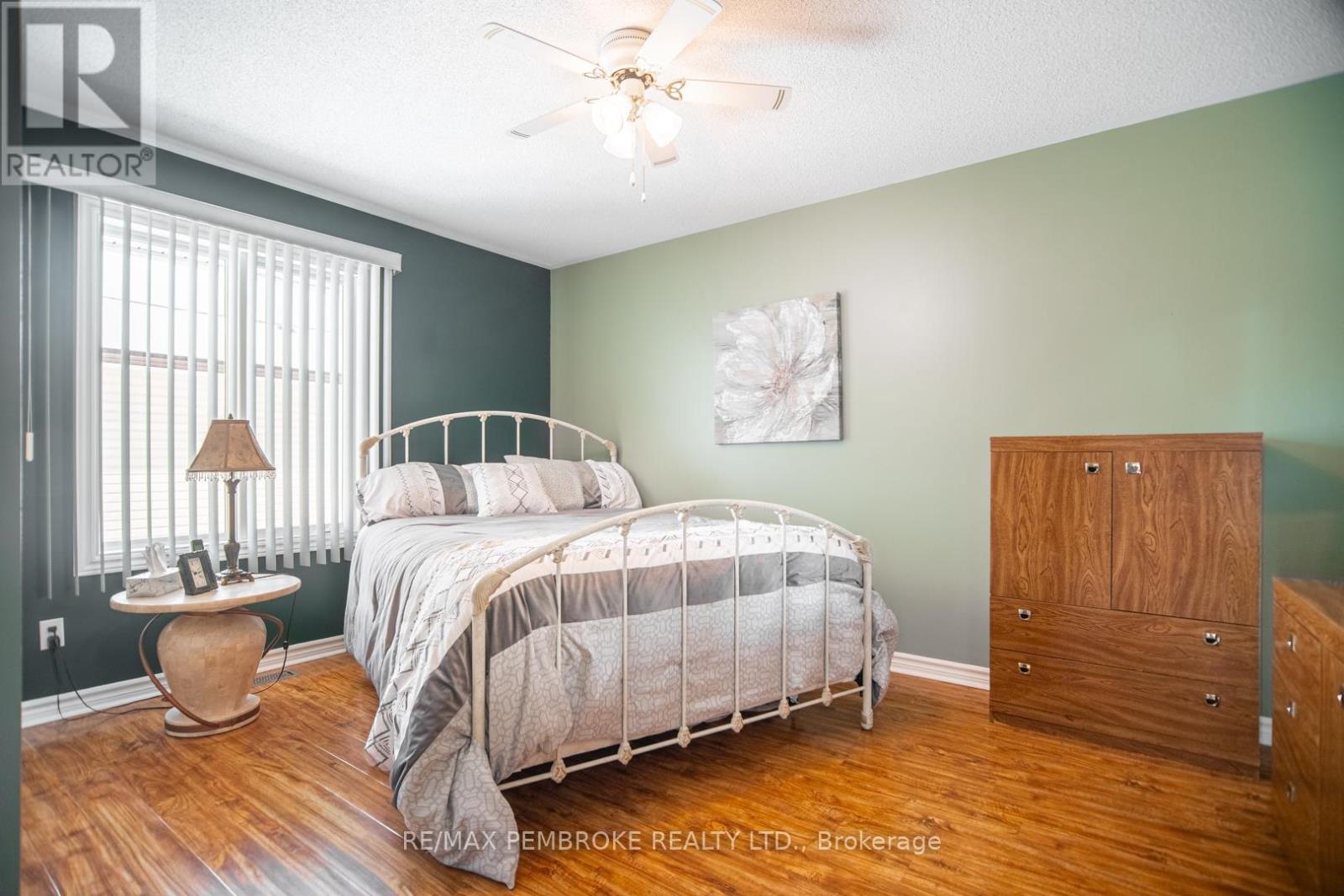 529 Angus Campbell Drive, Pembroke, Ontario  K8A 8K5 - Photo 17 - X12916090