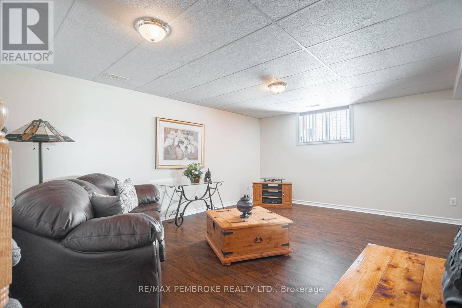 529 Angus Campbell Drive, Pembroke, Ontario  K8A 8K5 - Photo 28 - X12916090