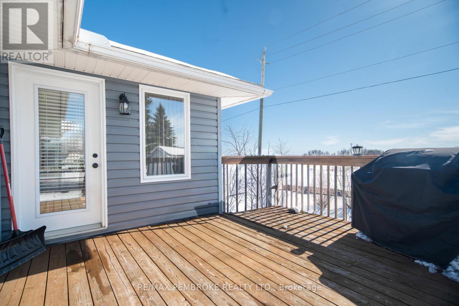 529 Angus Campbell Drive, Pembroke, Ontario  K8A 8K5 - Photo 45 - X12916090