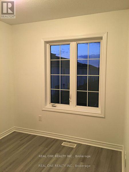 51 Mayland Trail, Hamilton, Ontario  L8J 0G4 - Photo 13 - X12917476