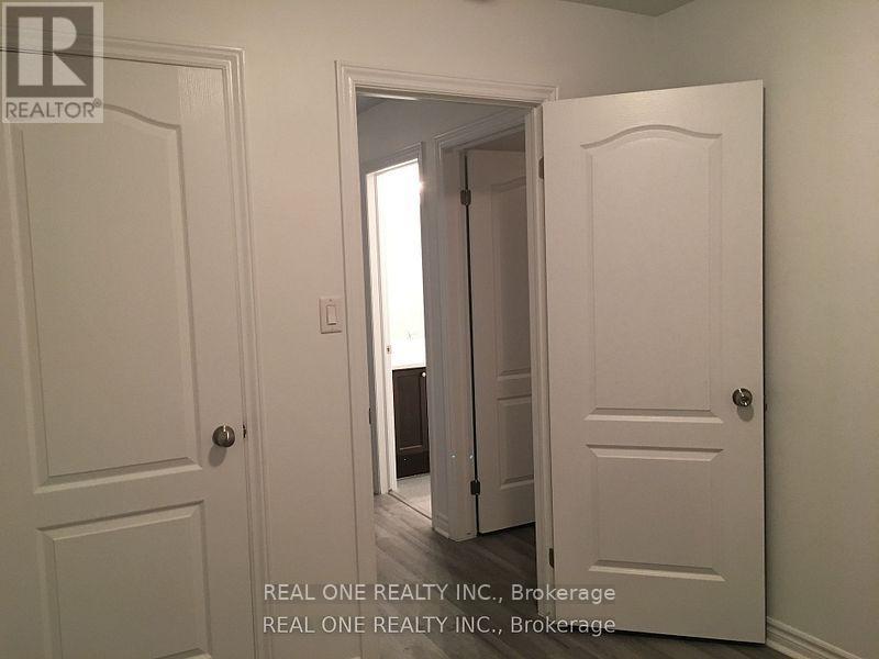 51 Mayland Trail, Hamilton, Ontario  L8J 0G4 - Photo 36 - X12917476