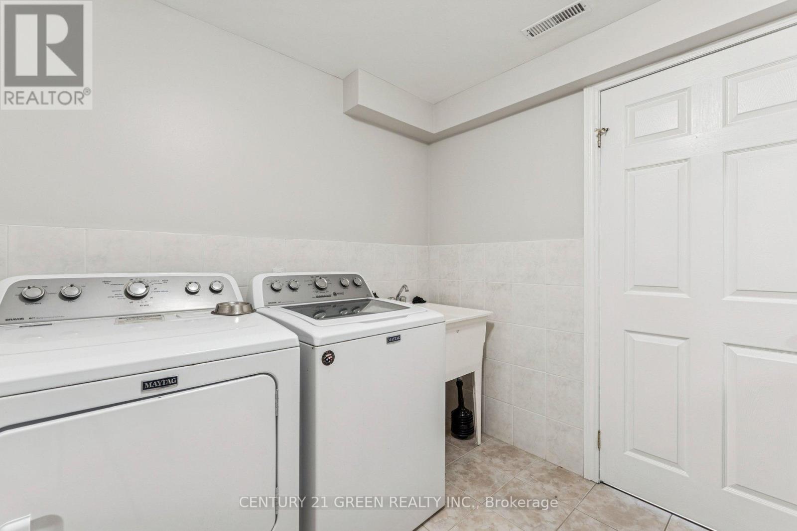 81 Penhale Avenue, St. Thomas, Ontario  N5R 6M3 - Photo 26 - X12917488