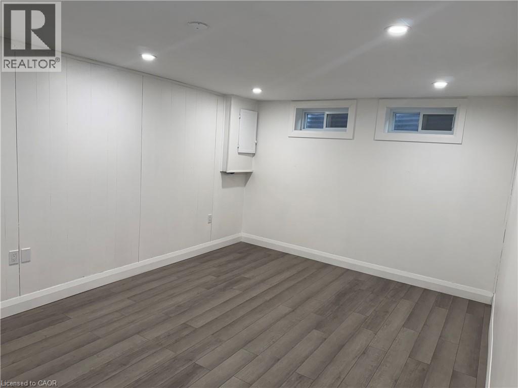 18 Cyprus Drive, Kitchener, Ontario  N2M 4R5 - Photo 8 - 40813982